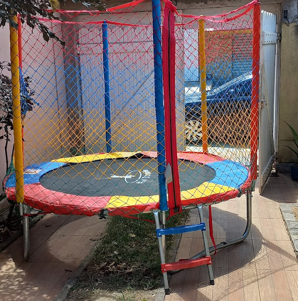 Foto 2 Zuka Aluguel de mesas e cadeiras, pula pula, casinha de bolinha, totó, tobogã Foto 2 Zuka Aluguel de mesas e cadeiras, pula pula, casinha de bolinha, totó, tobogã